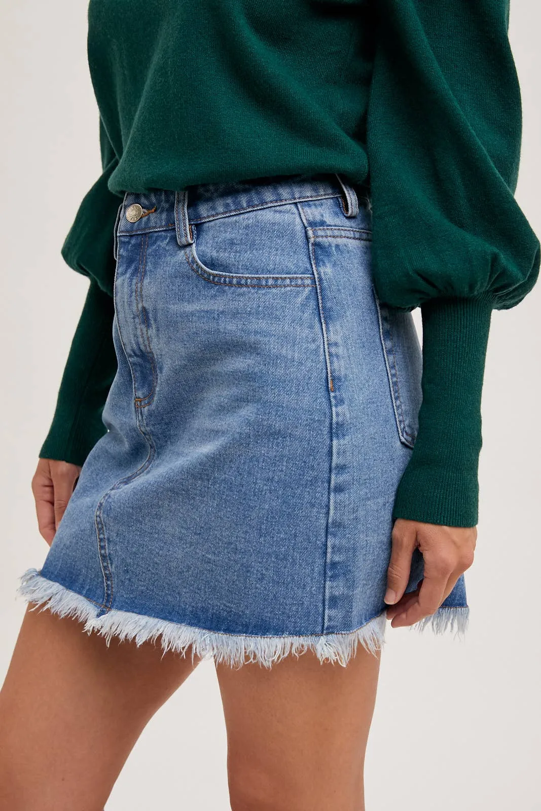 High-Waist Denim Raw Hem Mini Skirt - Light Wash