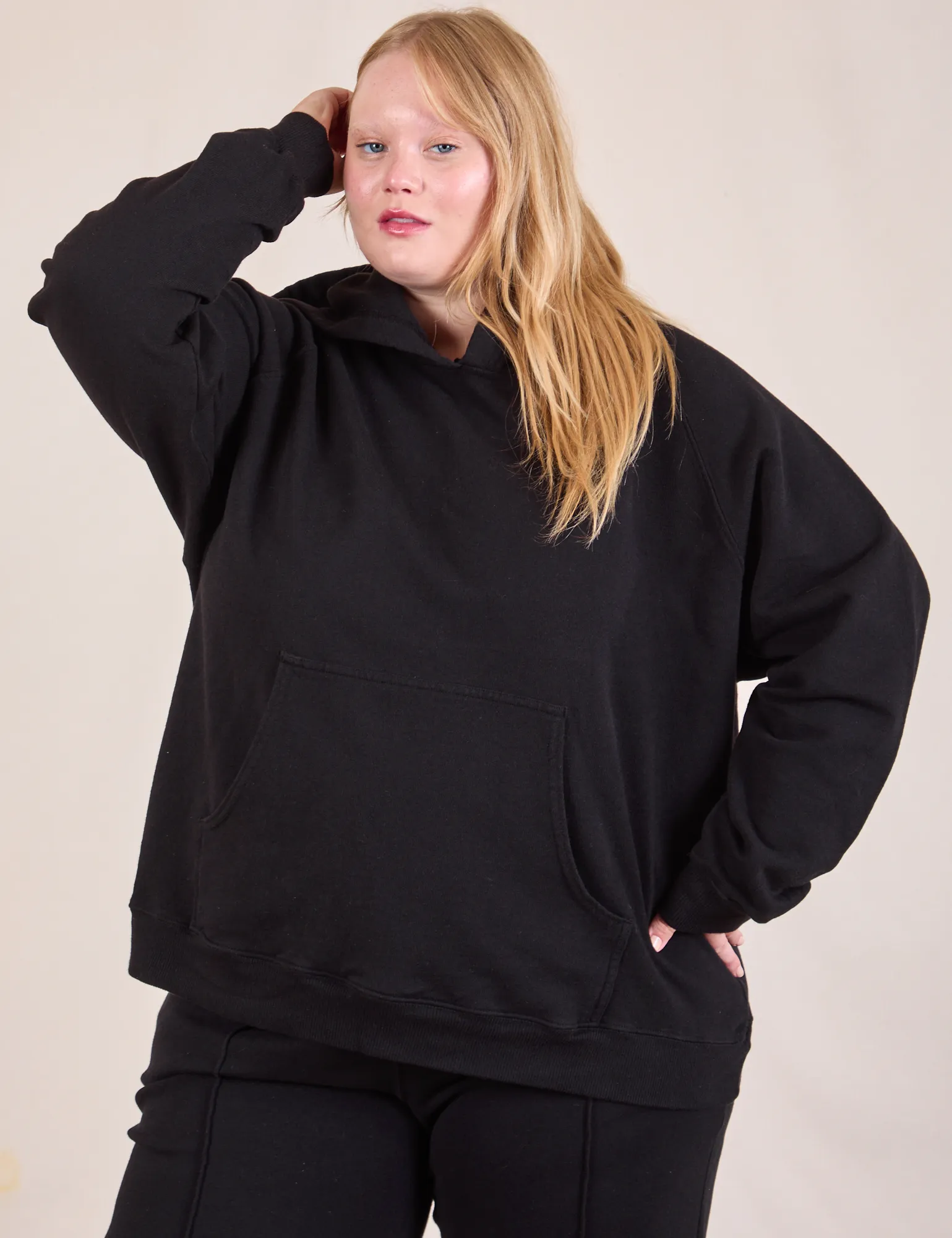 Oversized Hoodie - Basic Black