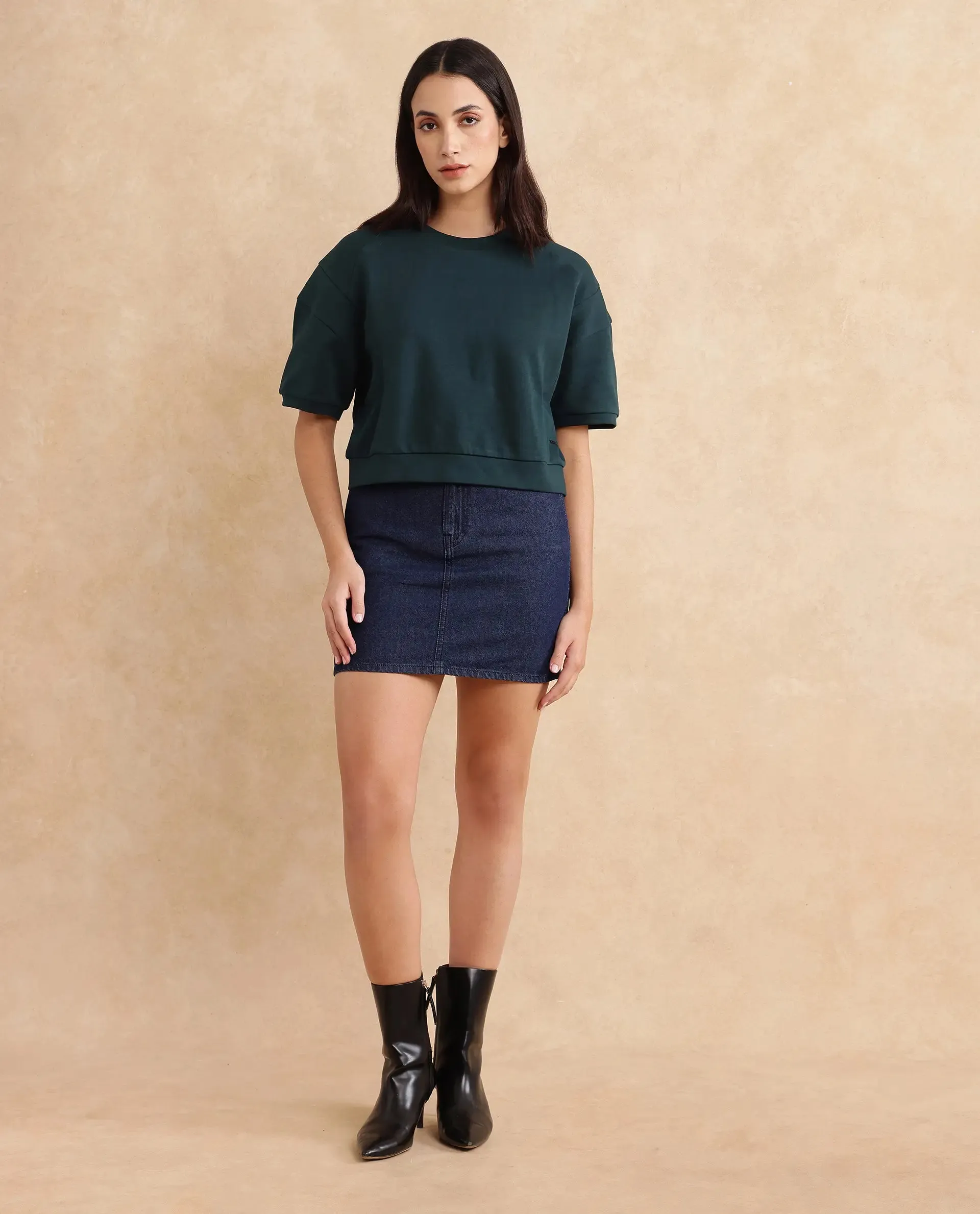 Rareism Women Ganges Green Cotton Blend Fabric Short Sleeve Crew Neck Relaxed Fit Cropped Plain Sweatshirt