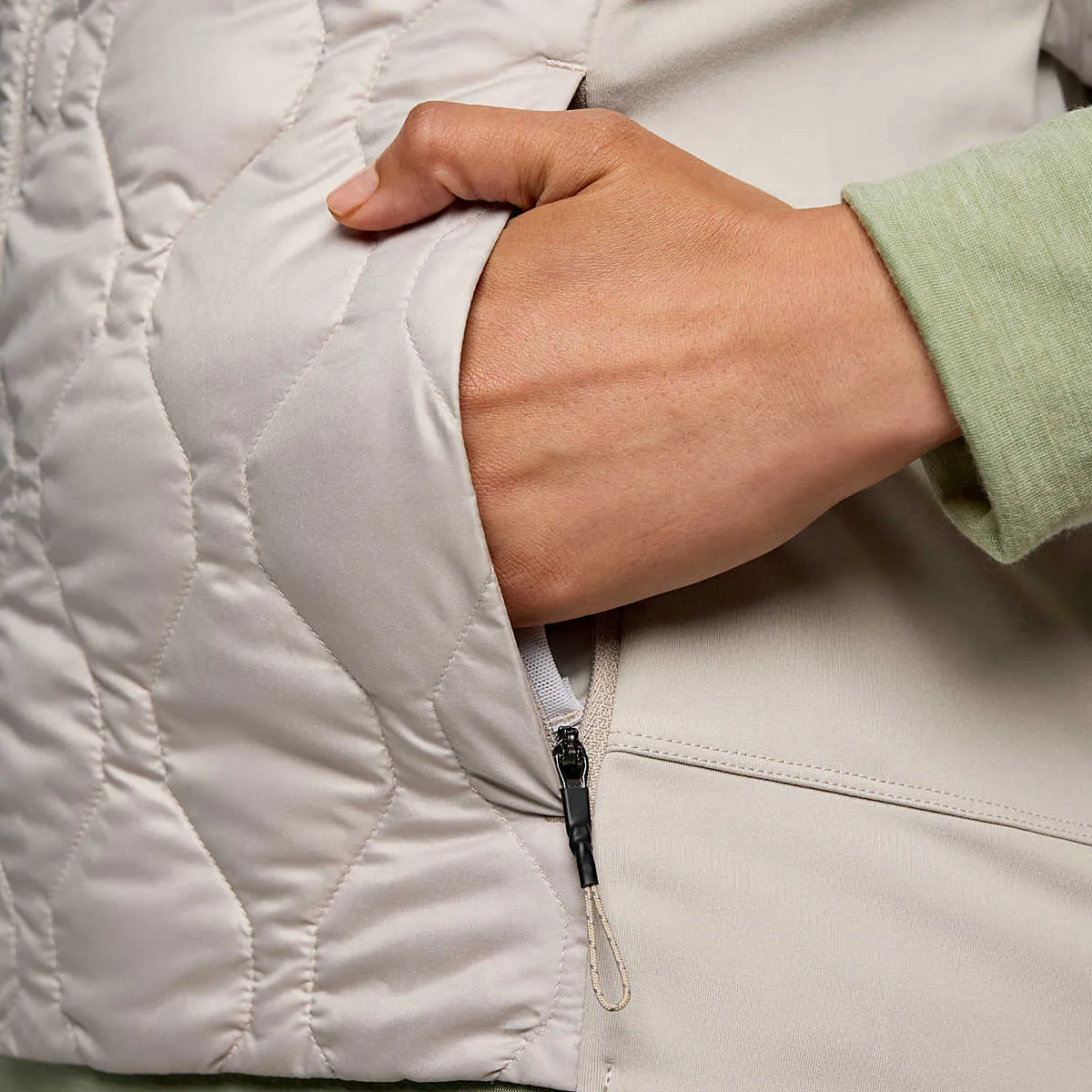 Saucony | Hurricane Insulated Vest | Women's | Dove