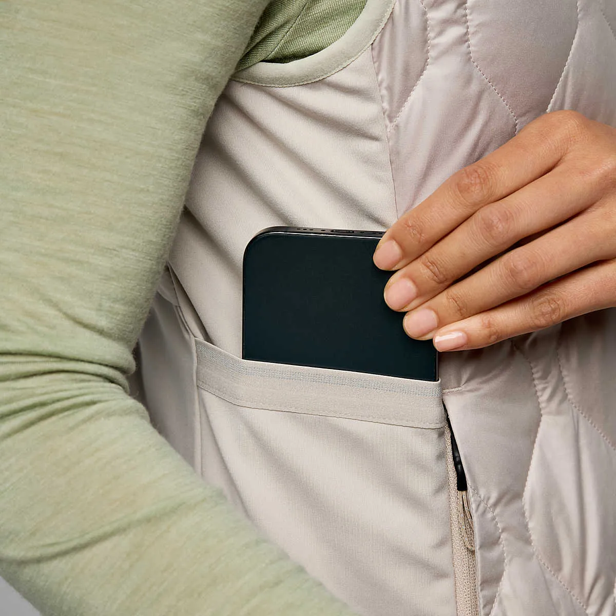 Saucony | Hurricane Insulated Vest | Women's | Dove