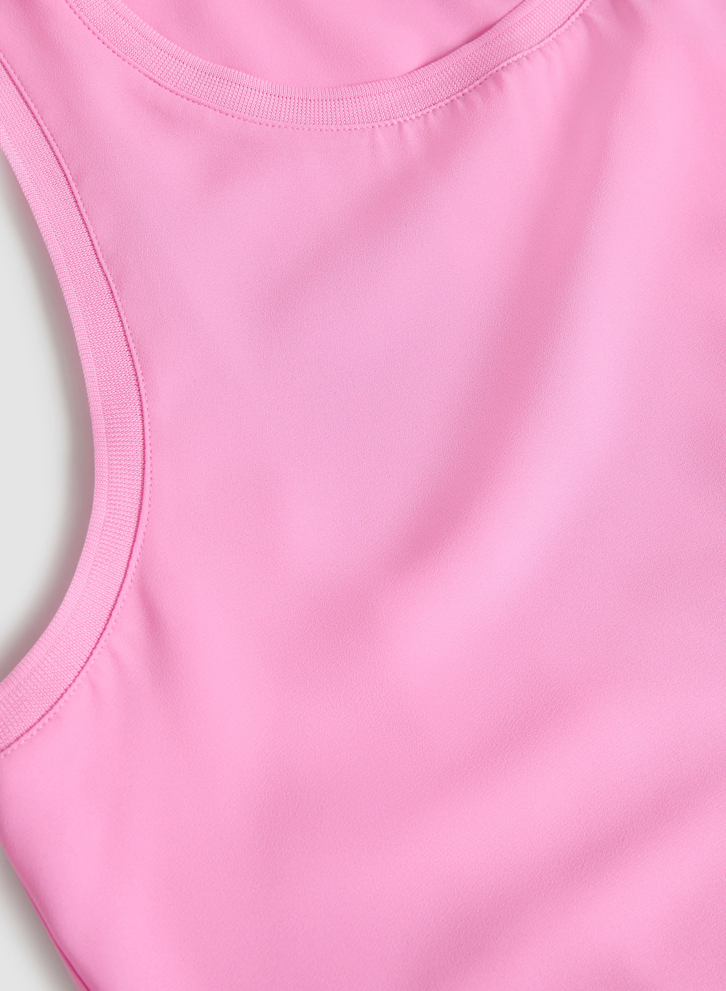 Sleeveless Crew Neck Blouse