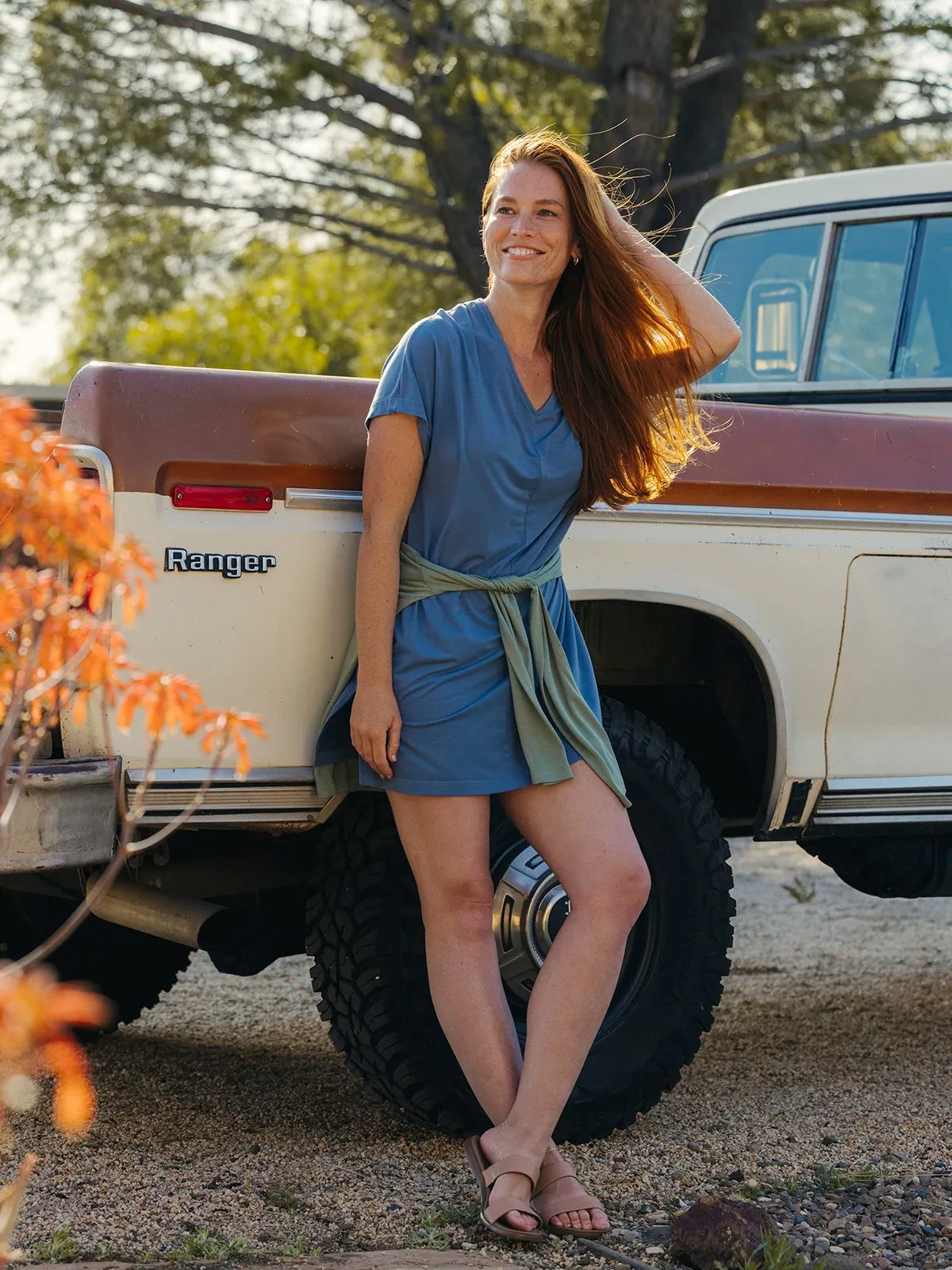Women's Elevate Lightweight Coverup - Bluestone